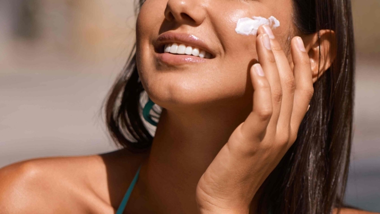 Anti Belang: 8 Rekomendasi Body Sunscreen Waterproof_banner