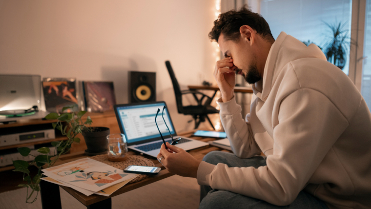 Hati-Hati!-Overthinking-Bisa-Berdampak-pada-Produktivitas-yang-Sia-Sia