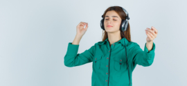 Bukan Sekedar Hiburan, Ini Penyebab Seseorang suka Mendengarkan Musik